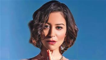 بسبب عبلة كامل.. منة شلبي توجه رسالة لمهرجان القاهرة السينمائي