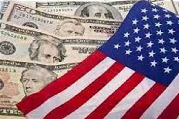 استطلاع لاقتصاديين: استمرار ارتفاع معدلات التضخم وأسعار الفائدة في الولايات المتحدة