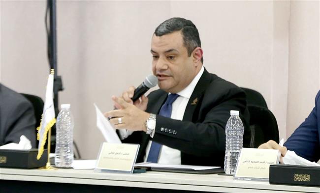 «أكمل نجاتي» يستعرض تحديات القوى العاملة ويقدم توصيات للمساهمة في حل مشكلات الصناعة