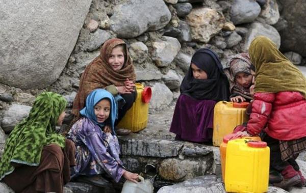 عودة 2400 لاجئ أفغاني إلى وطنهم من إيران