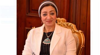  مديحة درويش مشرفا على الأنشطة الطلابية بجامعة أسيوط
