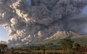 ثوران بركان جبل "ميرابي" في إندونيسيا