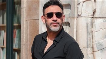 أسرة أم كلثوم تتقدم ببلاغ ضد عمرو مصطفى بسبب الذكاء الاصطناعي 