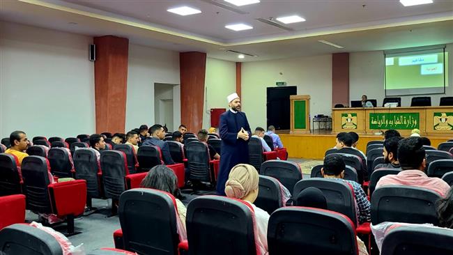 مركز الأزهر للفتوى يواصل دورته للتوعية المجتمعية لشباب الجامعات بالغردقة