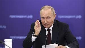   بوتين: روسيا تواجه تحديات صعبة وتمر بأوقات عصيبة