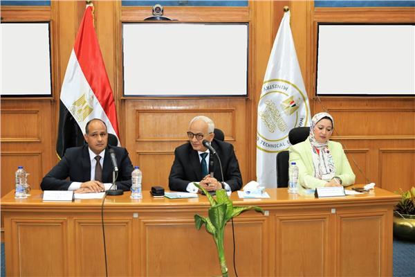 حجازي: المعلم هو أحد المحاور الرئيسية لتطوير العملية التعليمية