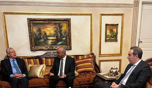 رئيس مجلس النواب في زيارة خاصة لمصطفي بكري بمنزله 