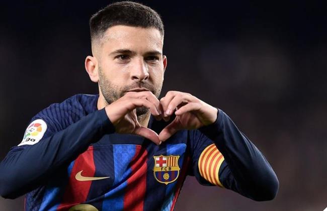 نجم برشلونة يعلن الرحيل عن الفريق نهاية الموسم