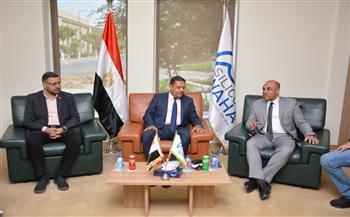 نائب رئيس جامعة أسيوط يزور المنطقة التكنولوجية بمدينة أسيوط الجديدة