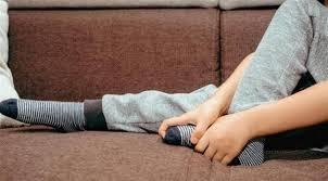   نقص الحديد في الجسم يصيب الأطفال بـ"متلازمة تململ الساقين"
