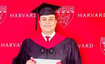 «الرعاية الصحية» تهنئ «السبكي» لحصوله على درجة الماجستير من جامعة هارفارد الأمريكية