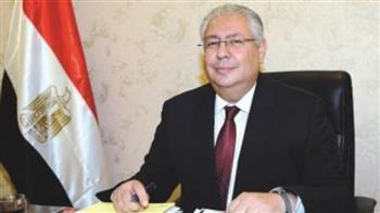 سفير مصر بالكويت: حركة السفر بين البلدين اقتربت من 100 ألف مسافر شهريًا