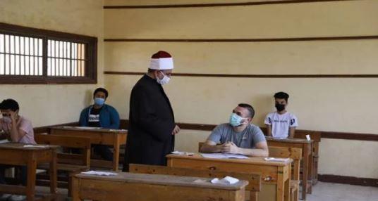 3 يونيو.. 140 ألف طالب وطالبة يؤدون امتحان الثانوية الأزهرية