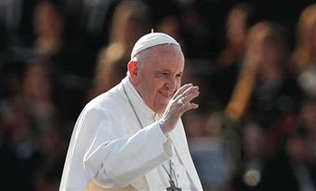   الفاتيكان: إصابة البابا فرنسيس بالحمى وإنهاء جدول مواعيده اليوم