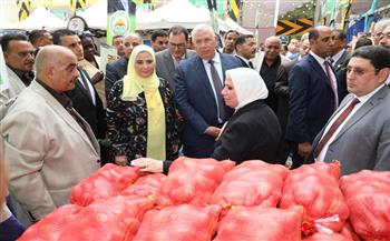   وزيرا الزراعة و«التضامن» ومحافظ الجيزة يفتتحون معرض زهور الربيع
