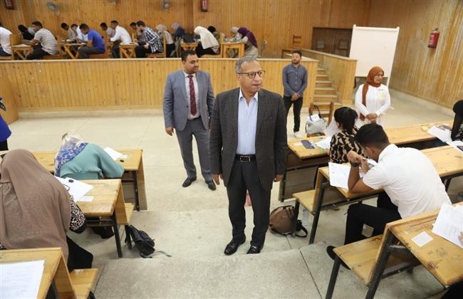 بدء امتحانات الفصل الدراسي الثاني بجامعة جنوب الوادي