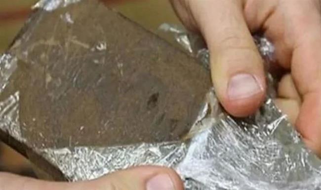 حبس متهم بحيازة 500 جرام حشيش في مدينة بدر