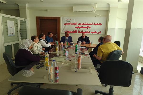 «القوى العاملة»: لقاء مع جمعية المستثمرين بالإسماعيلية بشأن تطبيق أحكام القانون