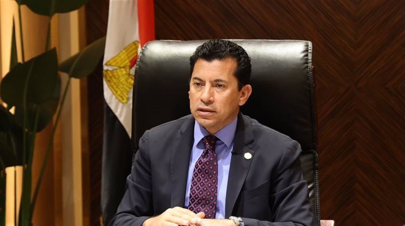 وزير الرياضة يؤكد على احترام وتقدير كافة الأندية والوقوف بجانبها