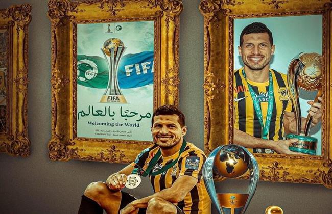 طارق حامد يحتفل بلقب الدوري السعودي ويشكر الجماهير