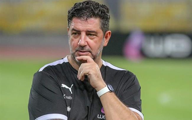 فيتوريا يضم 7 محترفين لقائمة منتخب مصر استعدادا لغينيا