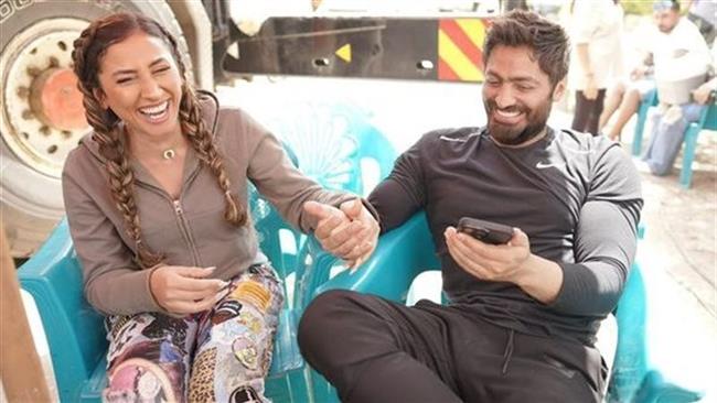دينا الشربيني تكشف حقيقة ارتباطها بـ تامر حسني