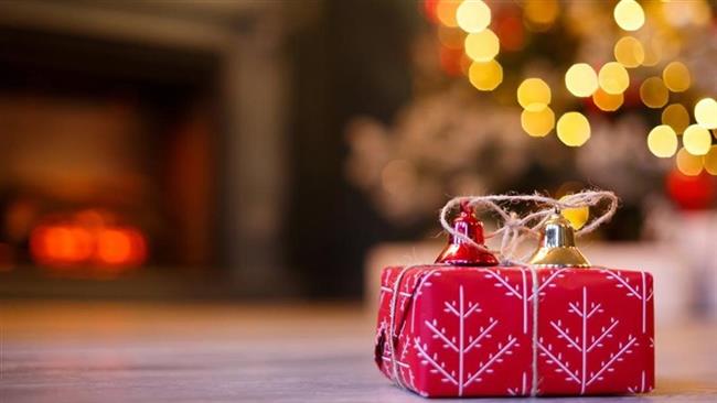 "الإفتاء" توضح حكم الشرع في قبول الهدية