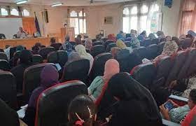 استمرار الدراسة المباشرة بالمرحلة التمهيدية لرواق العلوم الشرعية والعربية بأزهر أسوان