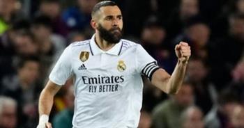 تقارير: اتحاد جدة يعرض على كريم بنزيما 200 مليون يورو