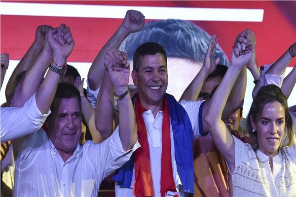 الاتحاد الأوروبي يهنئ سانتياجو بينيا لانتخابه رئيسا لباراجواي