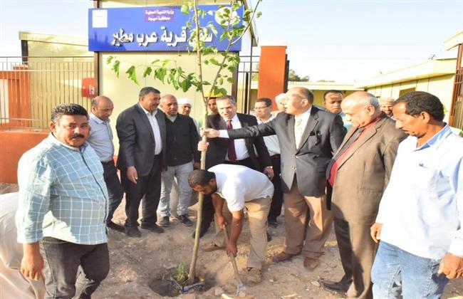 محافظ أسيوط ورئيس هيئة الابنية التعليمية يتفقدان أعمال إنشاء سوق نموذجي بمركز الفتح