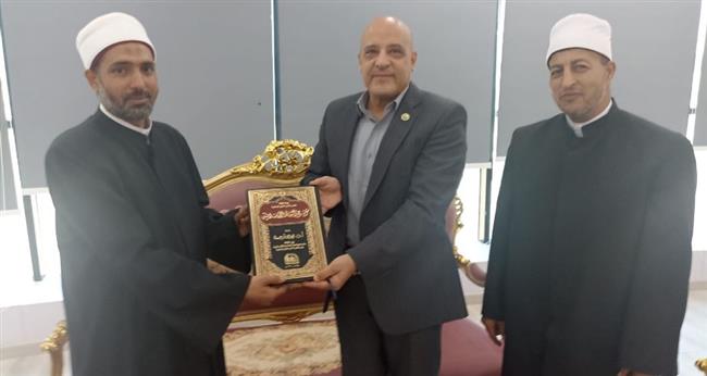 وفد وزارة الأوقاف يزور رئيس جامعة أسوان 