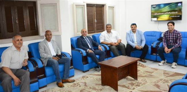 نائب رئيس جامعة أسيوط يتفقد أعمال تطوير وتجديد استراحات أعضاء هيئة التدريس ومعاونيهم