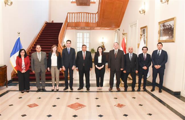 رئيس مجلس الدولة يستقبل المستشار الثقافي الفرنسي في مصر