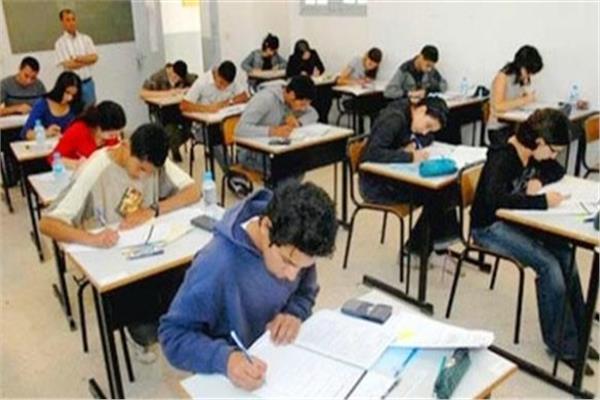 محافظ جنوب سيناء يعتمد نتيجة الإعدادية بنسبة نجاح 81.51%