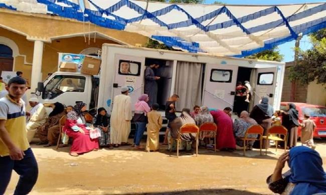 تقديم الخدمة الطبية لـ 411 مواطنا فى قافلة سكانية بقرية فى البحيرة