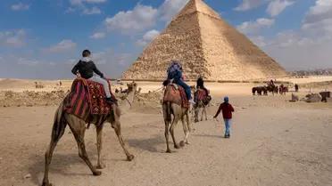 خبير سياحي: المصريون بحاجة للتعرف أكثر على حضارتهم للترحيب بالسائحين