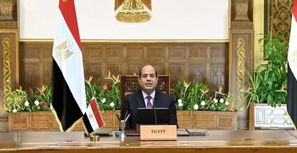 الرئيس السيسى يجتمع مع كبار قادة القوات المسلحة بمقر القيادة الاستراتيجية
