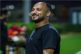 السوبر المصري| وليد سليمان يحضر جانبًا من تدريبات الأهلي بالإمارات