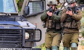 قوات إسرائيلية تقتحم نابلس وتصيب فلسطينى بالرصاص