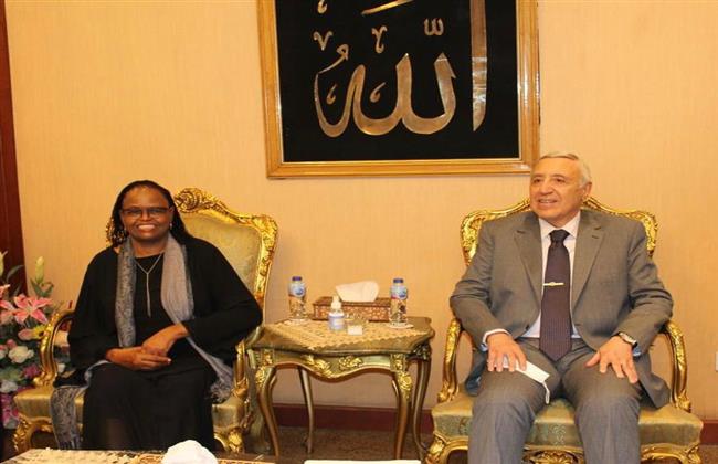 رئيسة المحكمة العليا بكينيا مارثا كومي في زيارة للمحكمة الدستورية العليا