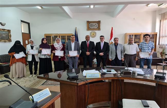 علوم سوهاج تحصد المركز الأول علي مستوي الجمهورية في مسابقة الابتكارات العلمية