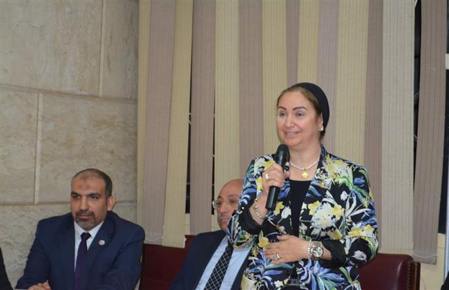 «لن ننساكم»... جدارية تخلد أسماء الأطباء شهداء كورونا بالإسكندرية 