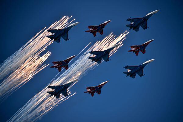 الطيران الحربي الروسي يقصف مقر انتشار مدربين أجانب في تشيرنيجيف بأوكرانيا