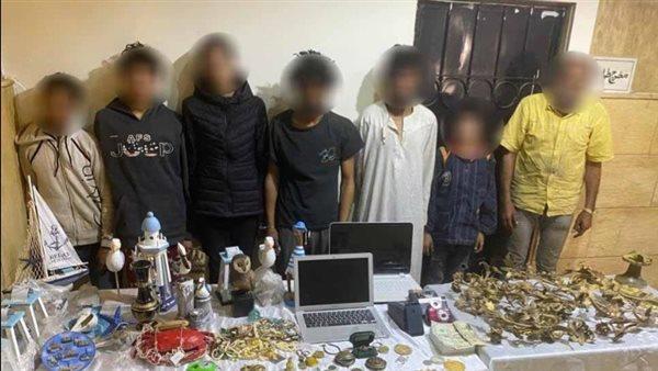 ضبط مرتكبي واقعة سرقة إحدى الفيلات بالقاهرة وإعادة المسروقات