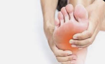 القدم السكرى العدو الخفى الذى يجهله العديد من المرضى وهذه  أبرز علاماته 