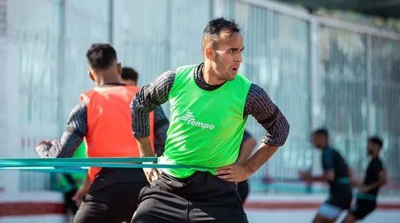 «منسي» يخوض برنامجاً علاجياً تأهيلياً خاصاً