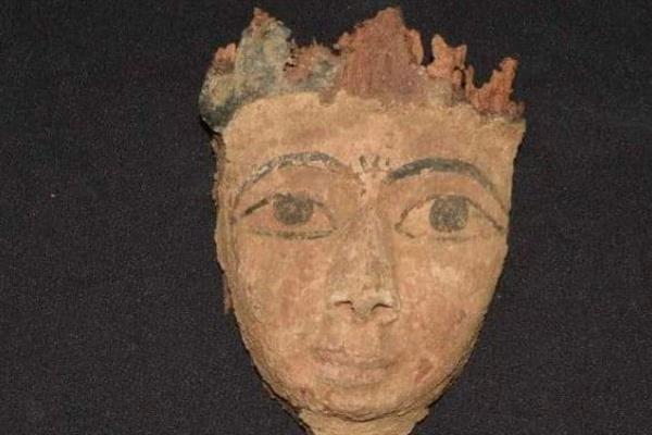 الكشف عن عدد من الأبنية والدفنات من العصور المتأخرة بمحافظة أسيوط