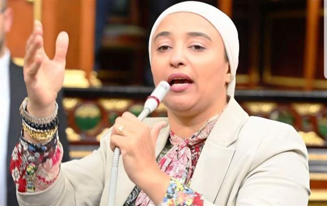 برلمانية: مشتركو التأمين الصحي يعانون من معوقات خلال تلقي العلاج