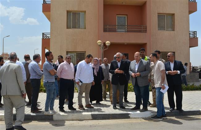 محافظ الجيزة: مشروع سكني متكامل لمواطني قرية الديسمي بالصف متضرري السيول